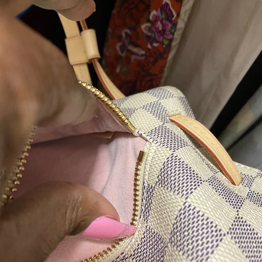 Authentic!!  backpack❤️🙏🏾 - Picture 10 of 11